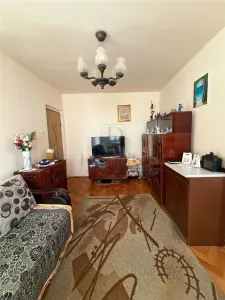 Apartament cu 2 camere și balcon, situat în Dacia, Etaj Intermediar - foto 4