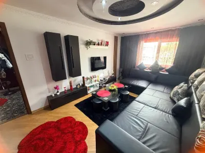 Apartament cu 2 camere decomandat Dacia - foto 2