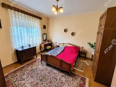 De vanzare casa cu 3 camere, pivnita, garaj si 508 mp teren in Sibiu zona Centrala - foto 5