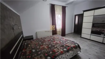 Casă modernă de vânzare în Rădăuți, Bucovina | 3 dormitoare | 3 băi | Garaj | Foișor | 185.000 Euro  - foto 14