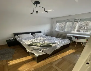 APARTAMENT 3 CAMERE | 65 MP | ZONA TIPOGRAFILOR | APROAPE DE MEDICINĂ | RENOVAT | CENTRALĂ PROPRIE - foto 3