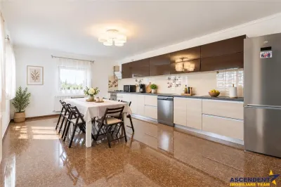 Vila apreciabila, 220 mp, teren 544 mp, confort si intimitate, Harman - Brasov