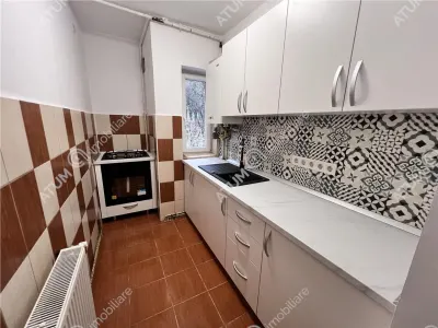 De inchiriat apartament cu 2 camere balcon etajul 1 in zona Mihai Viteazul din Sibiu - foto 5