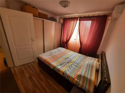 4 camere decomandat Piata Delfinului - foto 8