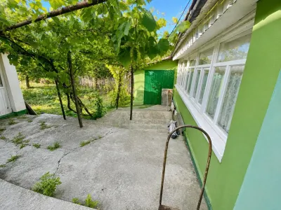 Casa 4 camere Raducaneni Iasi + 1600 mp intravilan - foto 16