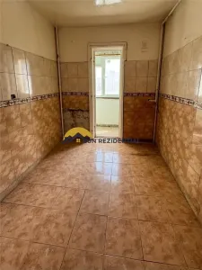 Bulevardul Basarabiei Apartament 3 camere Spatios-Luminos - Bucuresti