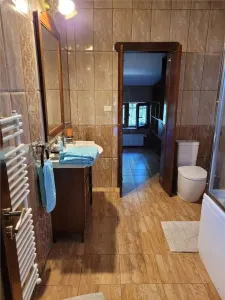 Apartament la casă | 100 mp | Zona Modern | 3 niveluri | 2 dressinguri - foto 12