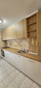 Apartament  2 camere, semidecomandat, parter inalt, 48 mp - Zona Olimpia-Stadion - foto 3