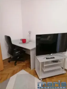 Inchiriere apartament 3 camare Tudor etaj 1 - foto 12