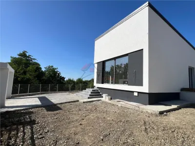 Casa 4 Camere Finalizata si Intabulata - Miroslava - Mall Moldova - foto 17