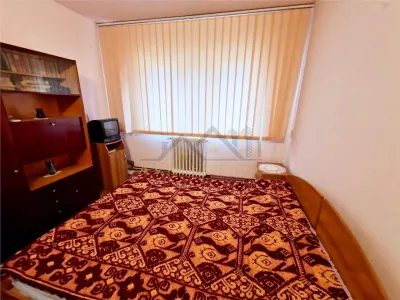 Apartament 3 camere, semidecomandat, et.3,  69 mp-Zona Girocului - foto 4