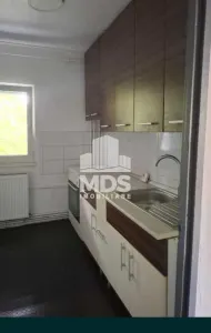 Decomandat la etajul 2 cu centrala propie - foto 5