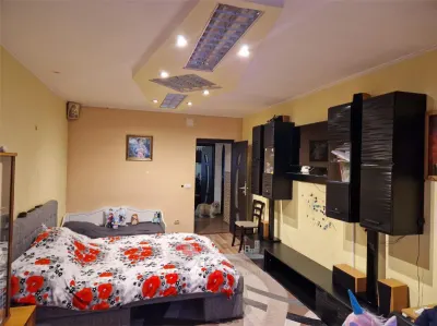Apartament 3 camere decomandat, Zona Garii - Iasi