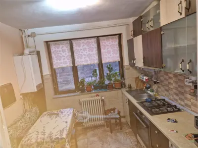 3 camere decomandat, 72 mp, etaj 5/10 – Zona Gara – Mobilat și utilat - foto 8