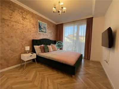 Apartament cu 2 camere, lux, in bloc nou, cu parcare in Centru - foto 5