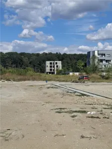 Teren intravilan 360 mp - Voluntari - apropiere padure - foto 2