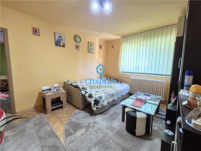 Apartament 2 camere Cetate, etaj 2, 93900 euro - foto 2