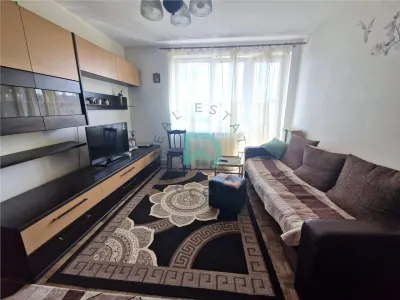 Apartament 3 camere, Piata Tractorul, Brasov - foto 1