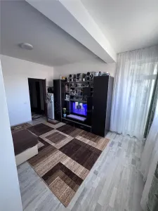 Apartament 3 camere Semidecomandat Postalionului Nr. 47 - Bucuresti