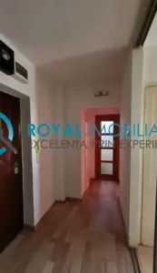 Royal Imobiliare - Vanzare apartament 2 camere zona Sud - foto 8