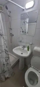 Apartament 2 camere | 55 mp | 8 min de Medicină | 13 min de UVT | Proaspăt renovat | Lângă parc - foto 6