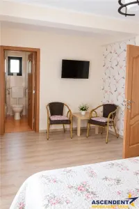 Refugiu montan, 7 camere, potential pensiune, acces asfaltat, Moieciu de Sus - foto 9