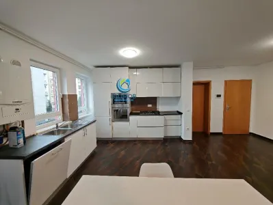 Inchiriem Apartament 3 Camere, Mobilat, Open Space, Avantgarden 1 - foto 13