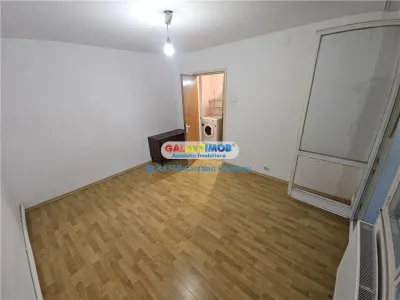 Ap 3 camere Dr Taberei Str Dealul Macinului centrala termica proprie - foto 8