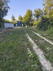 Teren intravilan de vanzare in padure Cisnadioara - foto 2