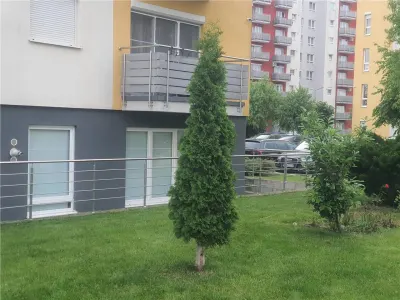 Garsoniera lux cu boxă inclusă, zona  Avantgarden - foto 2