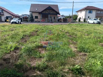 Valea Adanca str Cosarilor  TEREN 550mp Intravilan cu utilitati - Valea Adanca