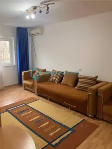 Royal Imobiliare - Vanzare apartament zona Republicii - Ploiesti