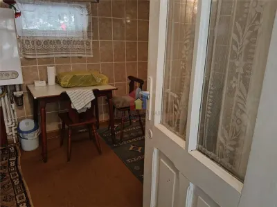 Casa 4 cam Chercea,deschidere la doua strazi - foto 15