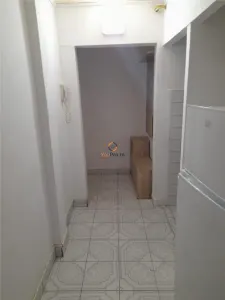 ...Apartament 2 Camere Etaj 1 cu Centrala zona Sagului.. - foto 2