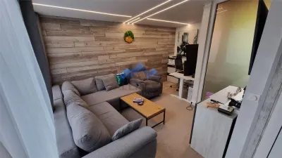 Apartament  spatios, cu gradina,  modern amenajat - foto 2