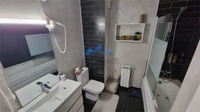 Apartament  spatios, cu gradina,  modern amenajat - foto 10