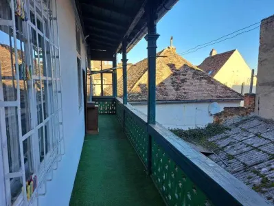 Apartament 2 camere 77 mp cu loc de parcare in zona Centrul Istoric - foto 3