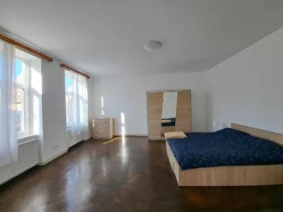 Apartament 2 camere 77 mp cu loc de parcare in zona Centrul Istoric - foto 5