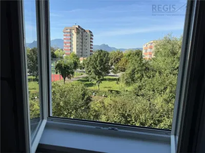 Apartament 2 camere decomandat , luminos si gata de mutare - foto 14