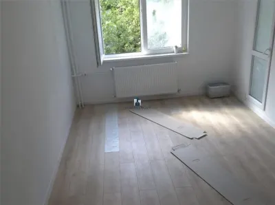 Vanzare Apartament 3 Camere Decomandat Piata Sudului - foto 2