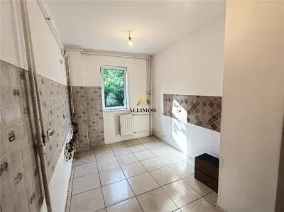 Apartament 2 camere in Ploiesti, zona Nord - foto 11