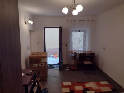 Garsonieră de închiriat – Cuza Vodă | 5 min de UMF | Terasă privată 30 mp - Iasi