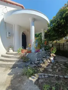 Casa Centru Istoric 4 camere , caramida, ,Sup terenului 272 mp - Braila