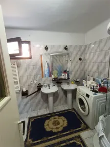 Casa Centru Istoric 4 camere , caramida, ,Sup terenului 272 mp - foto 7