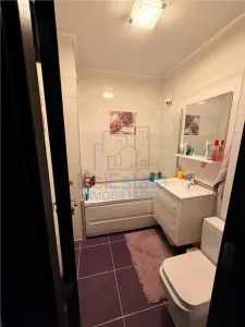 Zona cartier Podu Ros Apartament 3 camere - foto 6