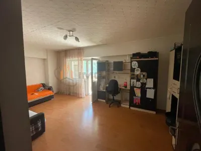 Apartament 3 camere Nicolina II - foto 2