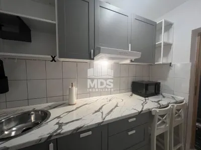 Mobilat si utilat la etaj 3 in bloc anvelopat - foto 3
