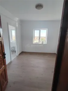 GARSONIERA RENOVATA RECENT | STR. AVRAM IANCU | PRET FOARTE BUN - Targoviste