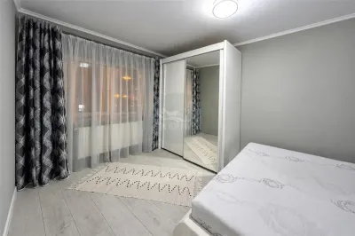 Apartament mobilat cu 2 camere etaj 1 in Vasile Aaron - foto 5