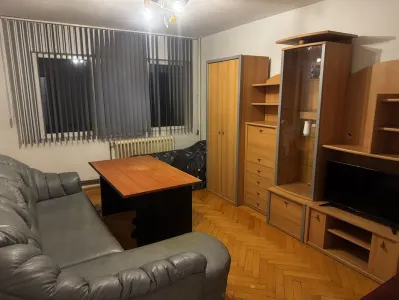 Apartament 2 camere decomandat, ultracentral, lângă Palas și Moldova Mall - Iasi